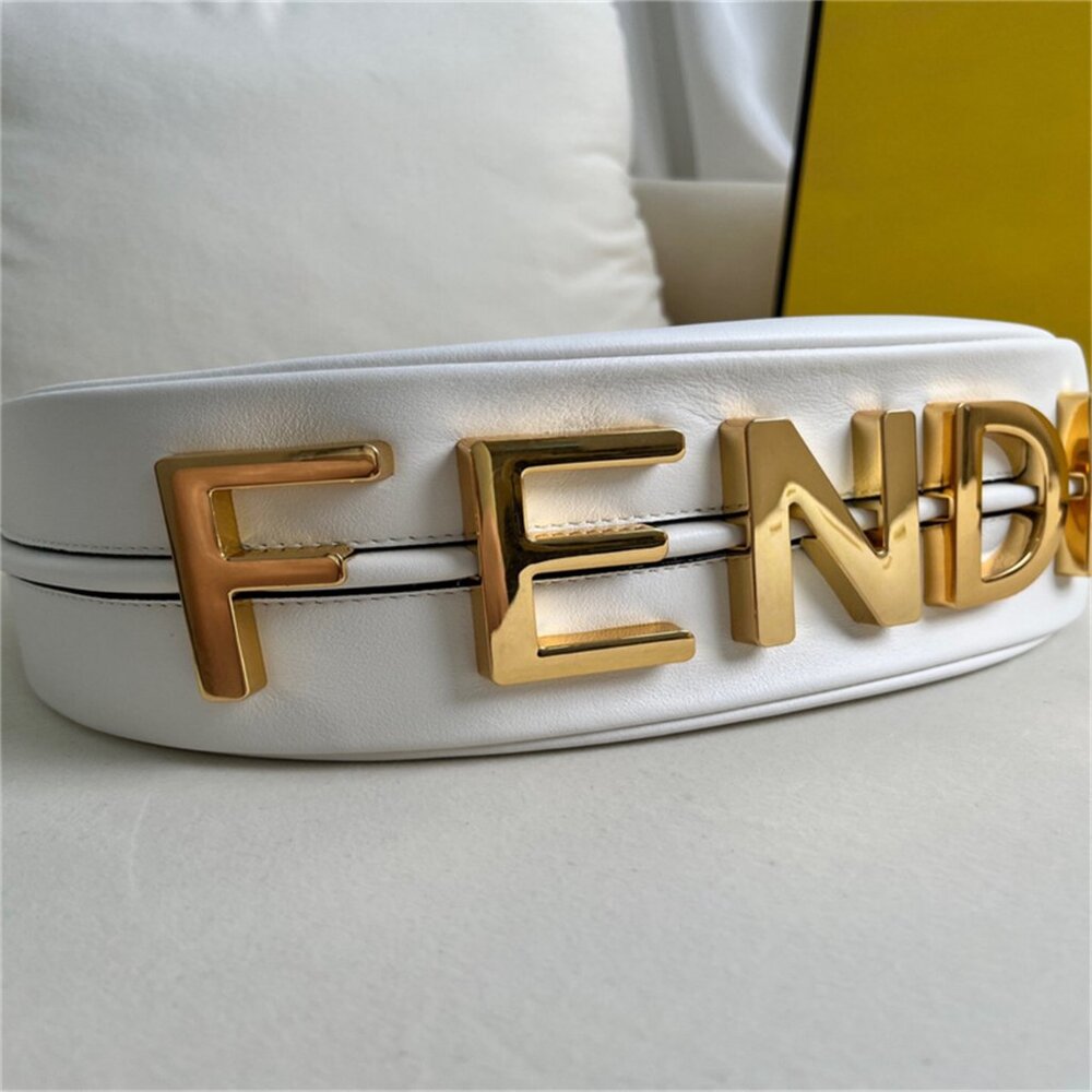 Fendi Quilted Leather Women's Bag - Picture 5 of 8